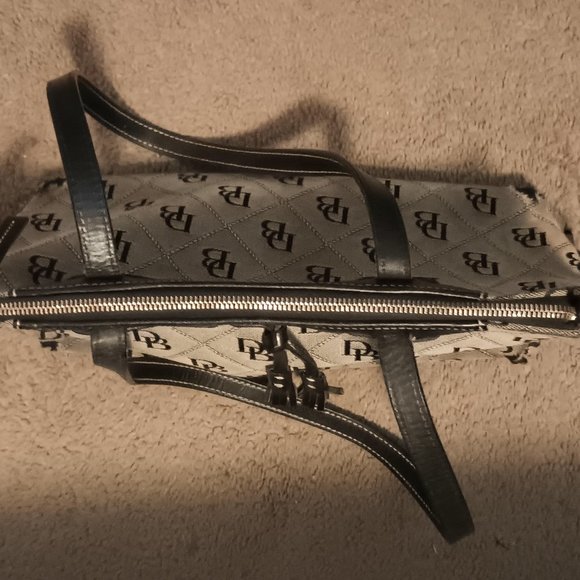 Vintage Dooney & Bourke Signature Grey & Black Logo Purse Shoulder Bag - Picture 10 of 12